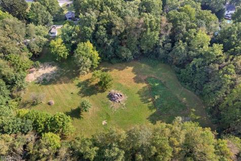 3071 Farmdale Road Akron OH 44312