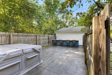 3071 Farmdale Road Akron OH 44312