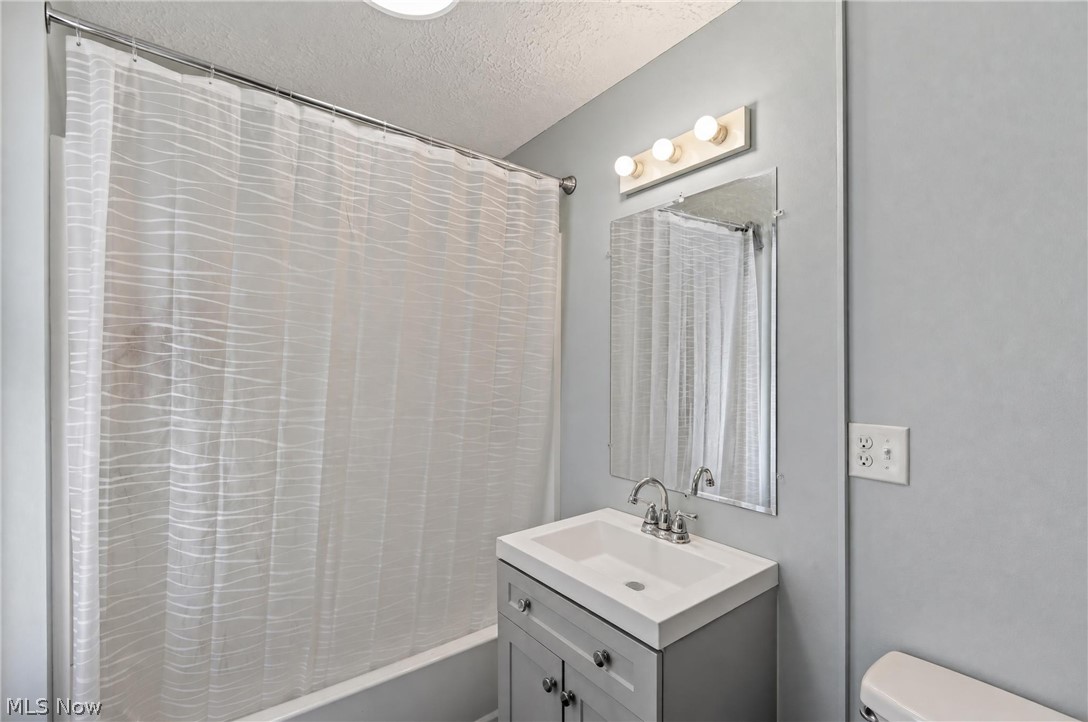 3413 Fulton Road Cleveland OH 44109