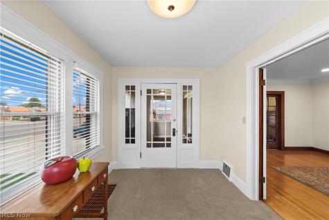 5641 Ridge Road Parma OH 44129