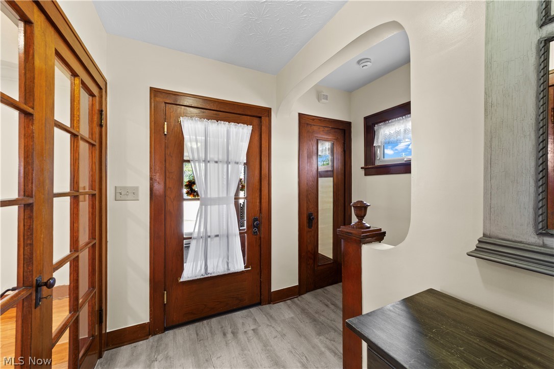 5641 Ridge Road Parma OH 44129