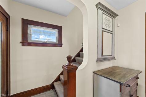 5641 Ridge Road Parma OH 44129