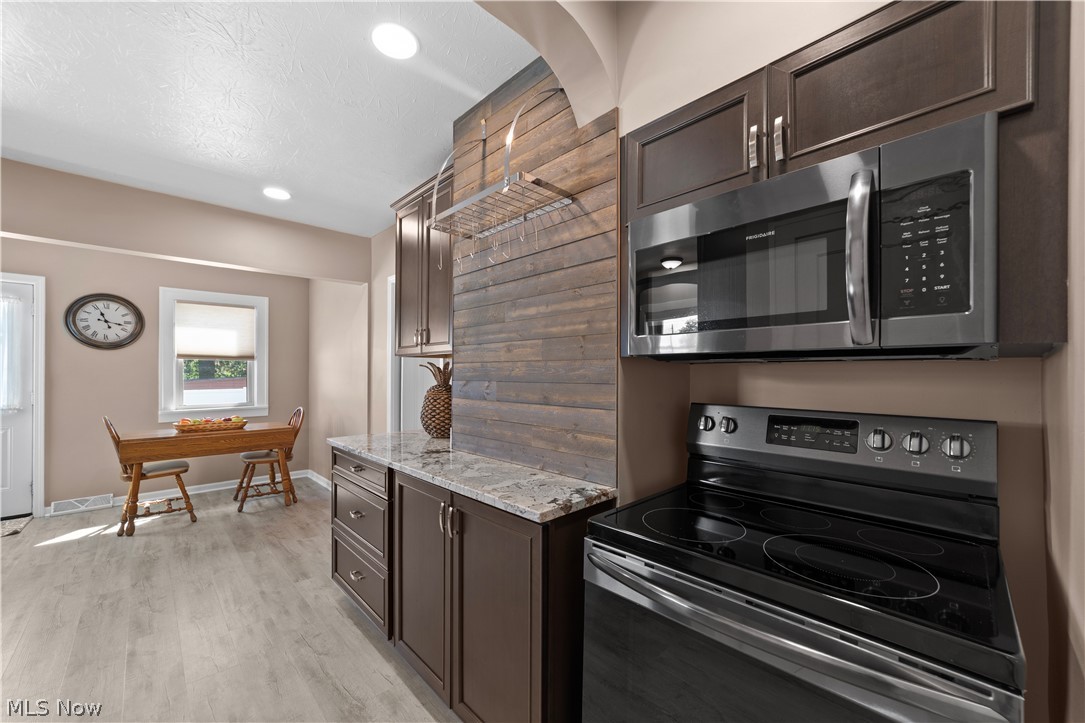 5641 Ridge Road Parma OH 44129