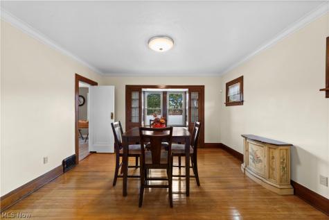 5641 Ridge Road Parma OH 44129