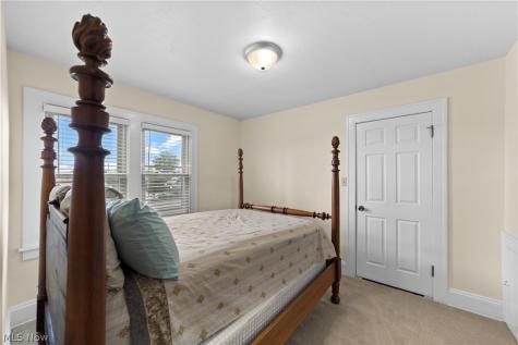 5641 Ridge Road Parma OH 44129