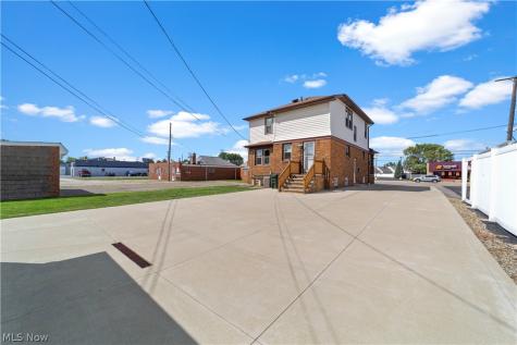 5641 Ridge Road Parma OH 44129