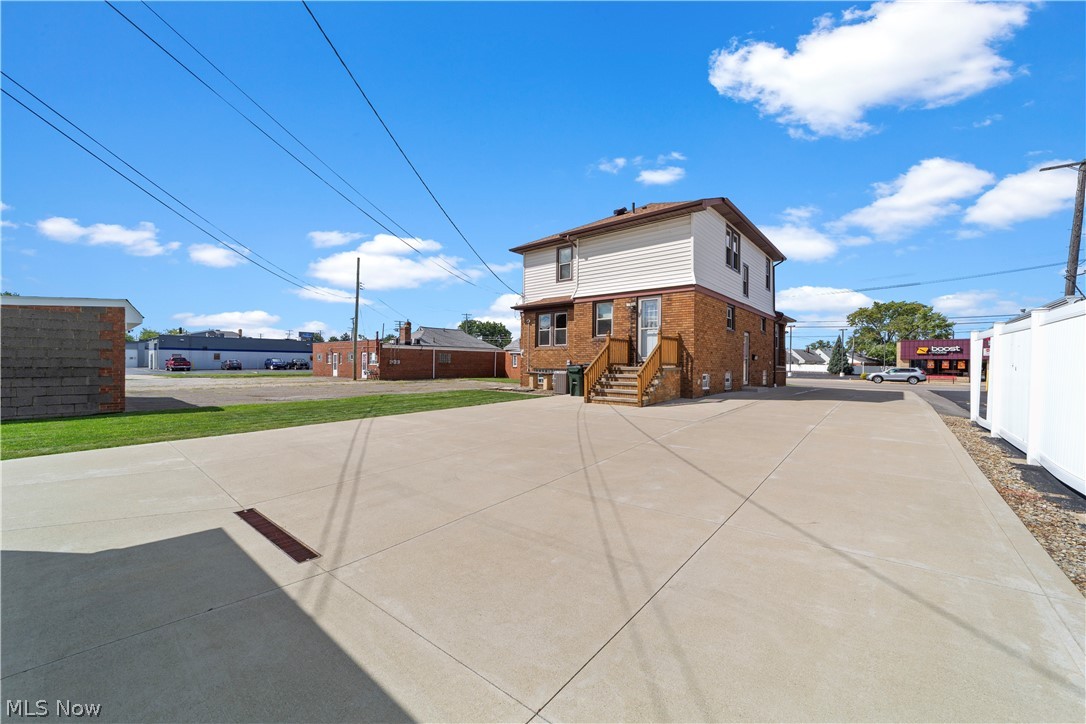 5641 Ridge Road Parma OH 44129