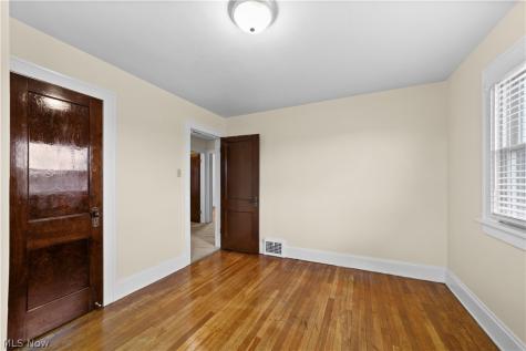 5641 Ridge Road Parma OH 44129