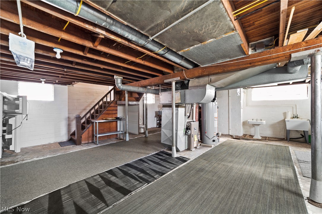 5641 Ridge Road Parma OH 44129