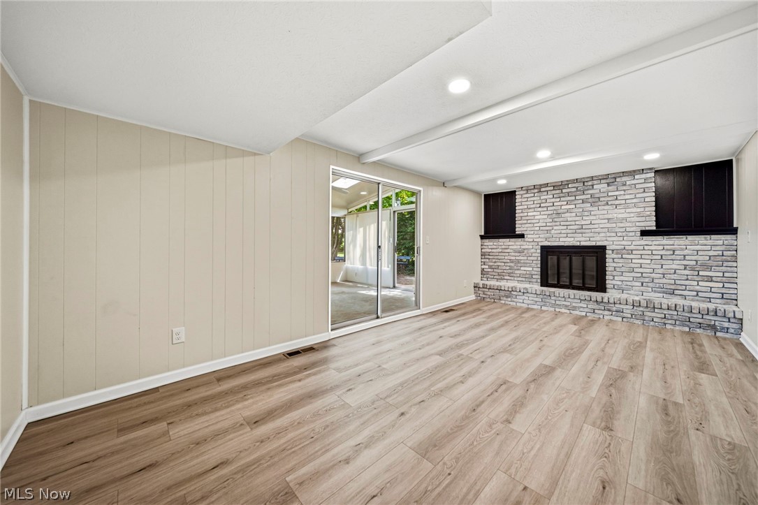 32705 W Nimrod Street Solon OH 44139