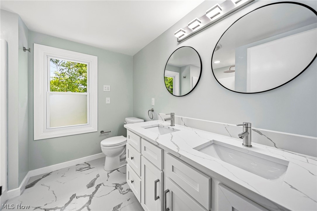 32705 W Nimrod Street Solon OH 44139
