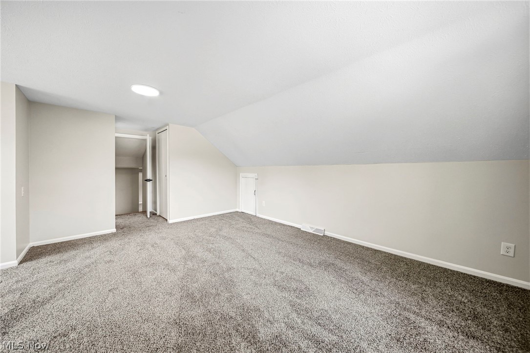 32705 W Nimrod Street Solon OH 44139