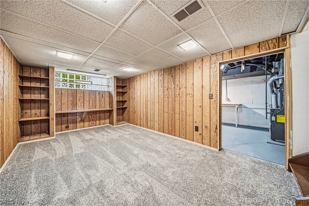 32705 W Nimrod Street Solon OH 44139
