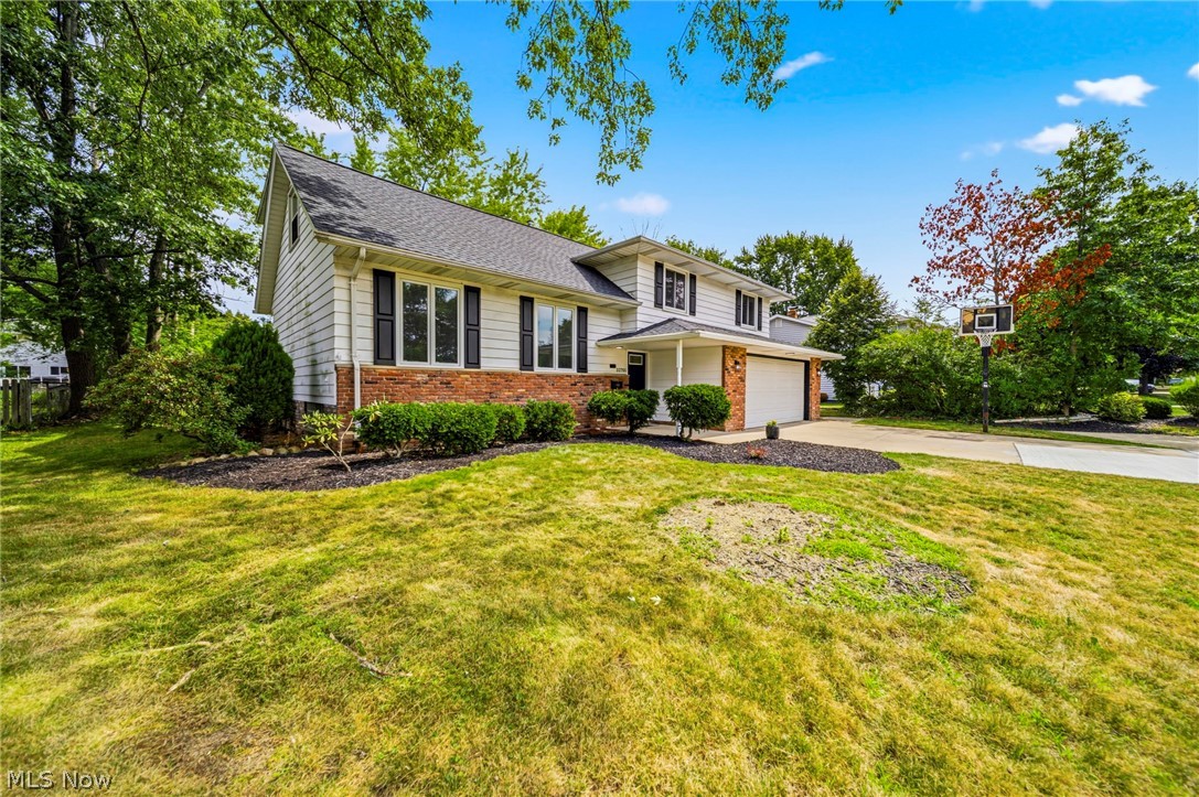 32705 W Nimrod Street Solon OH 44139