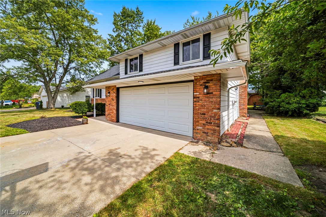 32705 W Nimrod Street Solon OH 44139