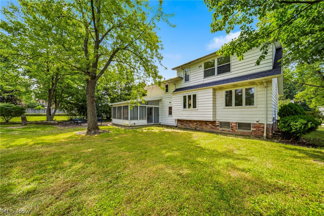 32705 W Nimrod Street Solon OH 44139
