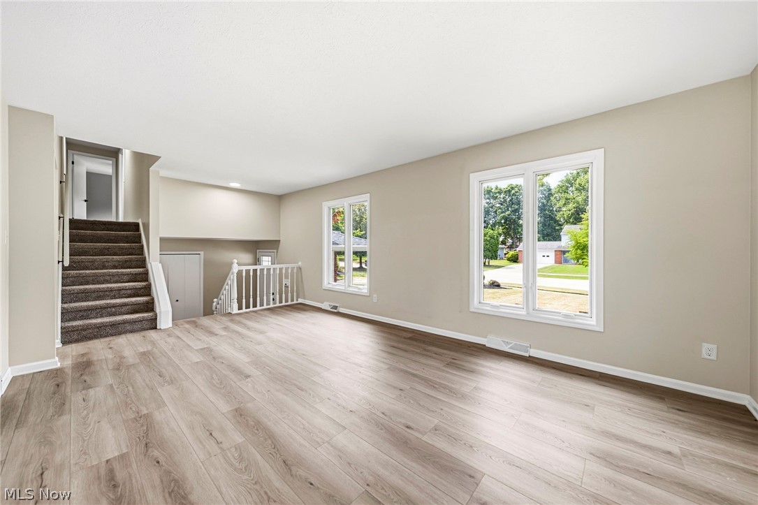 32705 W Nimrod Street Solon OH 44139