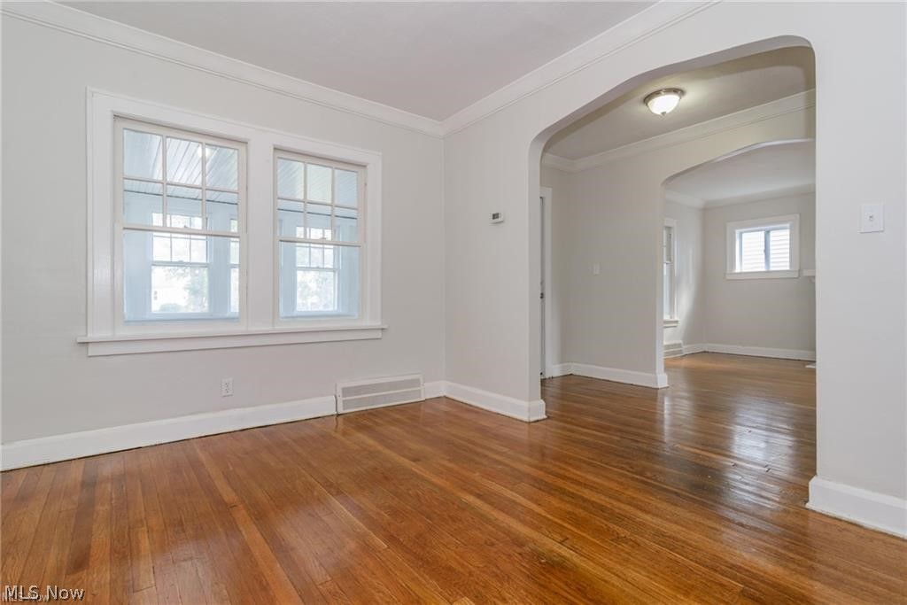 18119 Lake Shore Boulevard Cleveland OH 44119