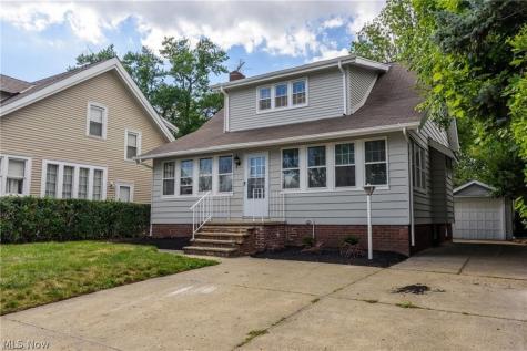 18119 Lake Shore Boulevard Cleveland OH 44119