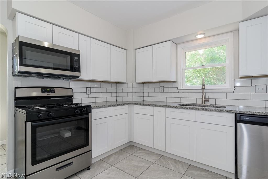 18119 Lake Shore Boulevard Cleveland OH 44119