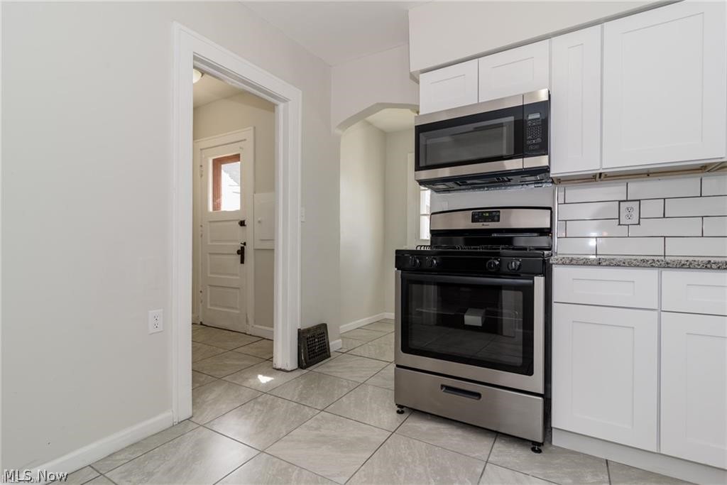 18119 Lake Shore Boulevard Cleveland OH 44119