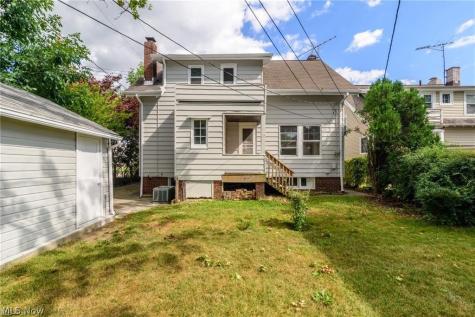 18119 Lake Shore Boulevard Cleveland OH 44119