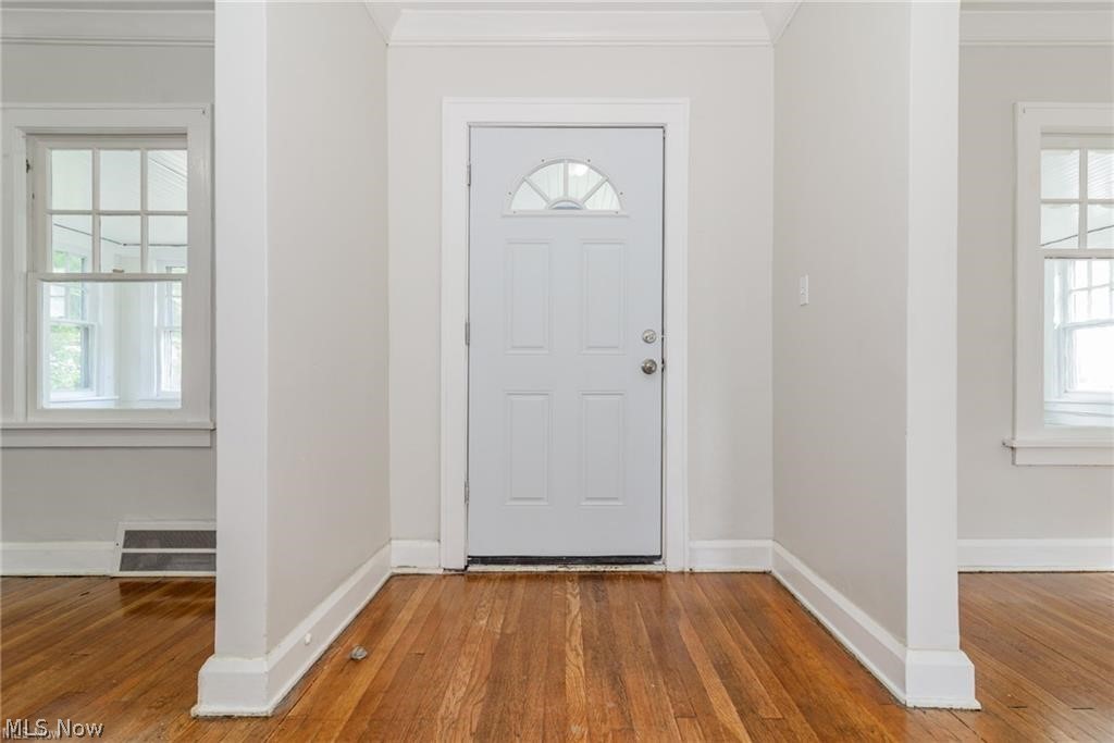 18119 Lake Shore Boulevard Cleveland OH 44119