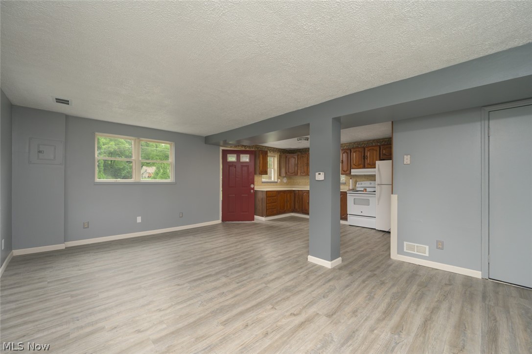 2474 Cadwallader Sonk Road Cortland OH 44410