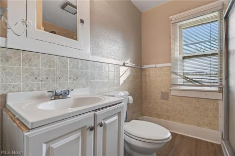 1222 W 6th Street Lorain OH 44052