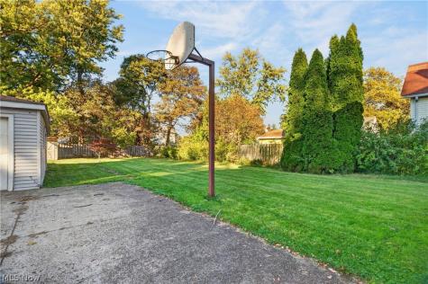 1222 W 6th Street Lorain OH 44052