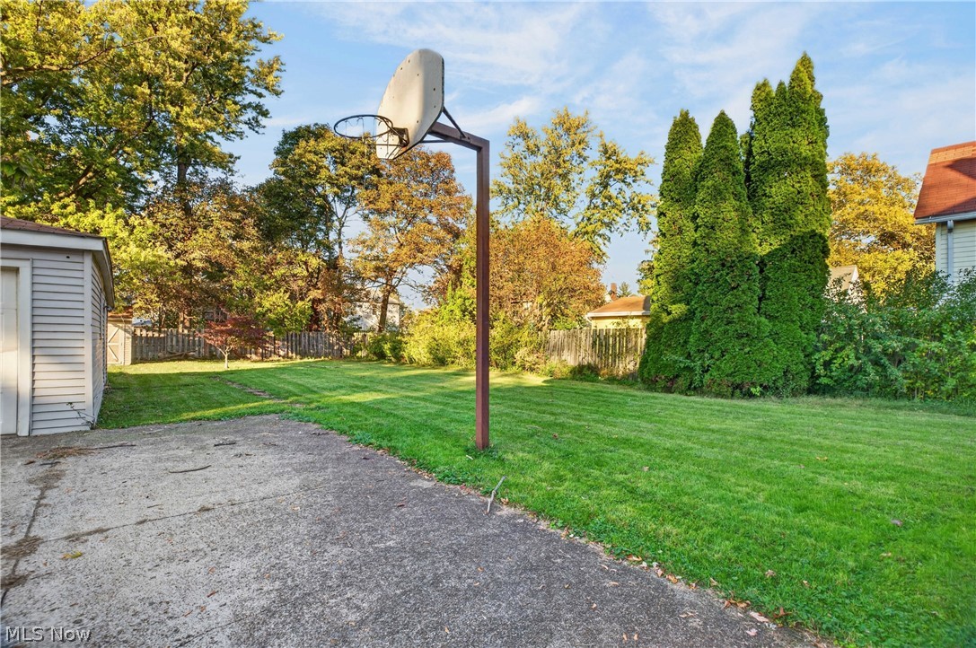 1222 W 6th Street Lorain OH 44052