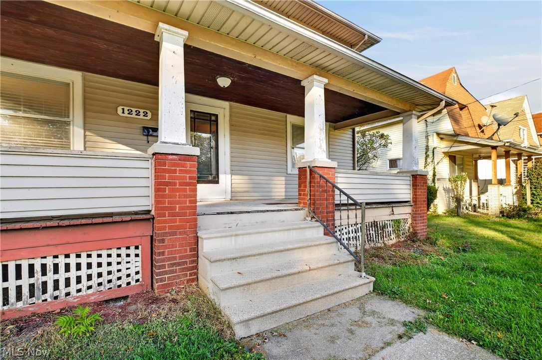 1222 W 6th Street Lorain OH 44052