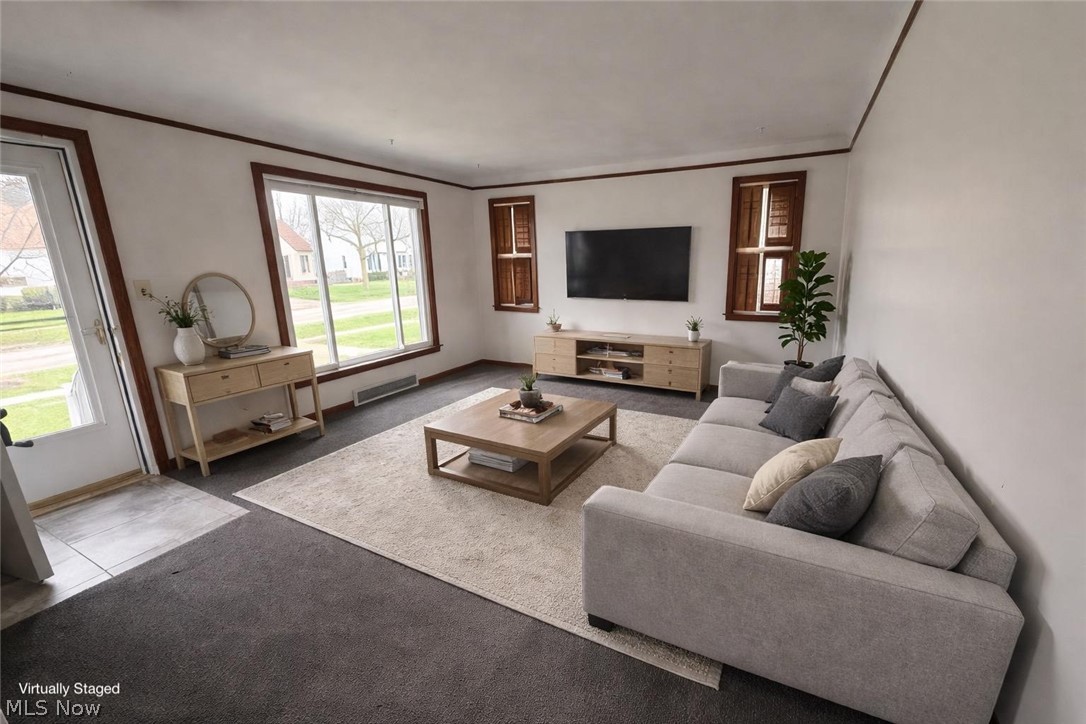 2717 Tuxedo Avenue Parma OH 44134