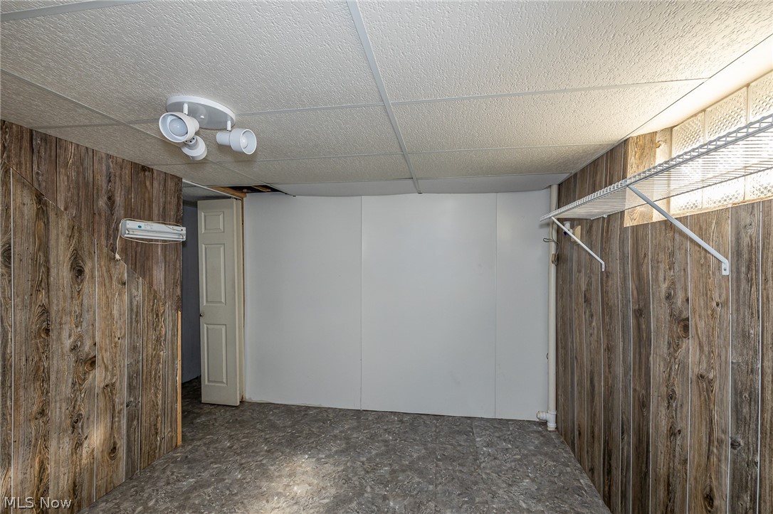 2717 Tuxedo Avenue Parma OH 44134