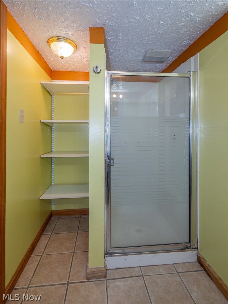 2717 Tuxedo Avenue Parma OH 44134