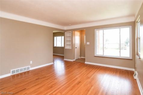 5250 E 135th Street Garfield Heights OH 44125