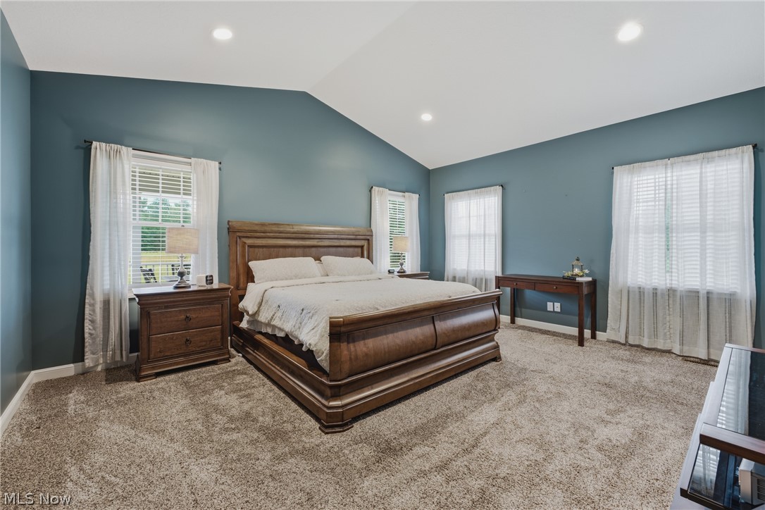 9288 Columbus Road NE Louisville OH 44641
