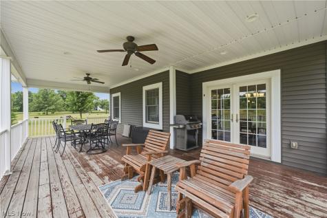 9288 Columbus Road NE Louisville OH 44641