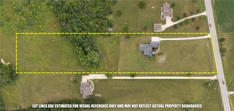 9288 Columbus Road NE Louisville OH 44641