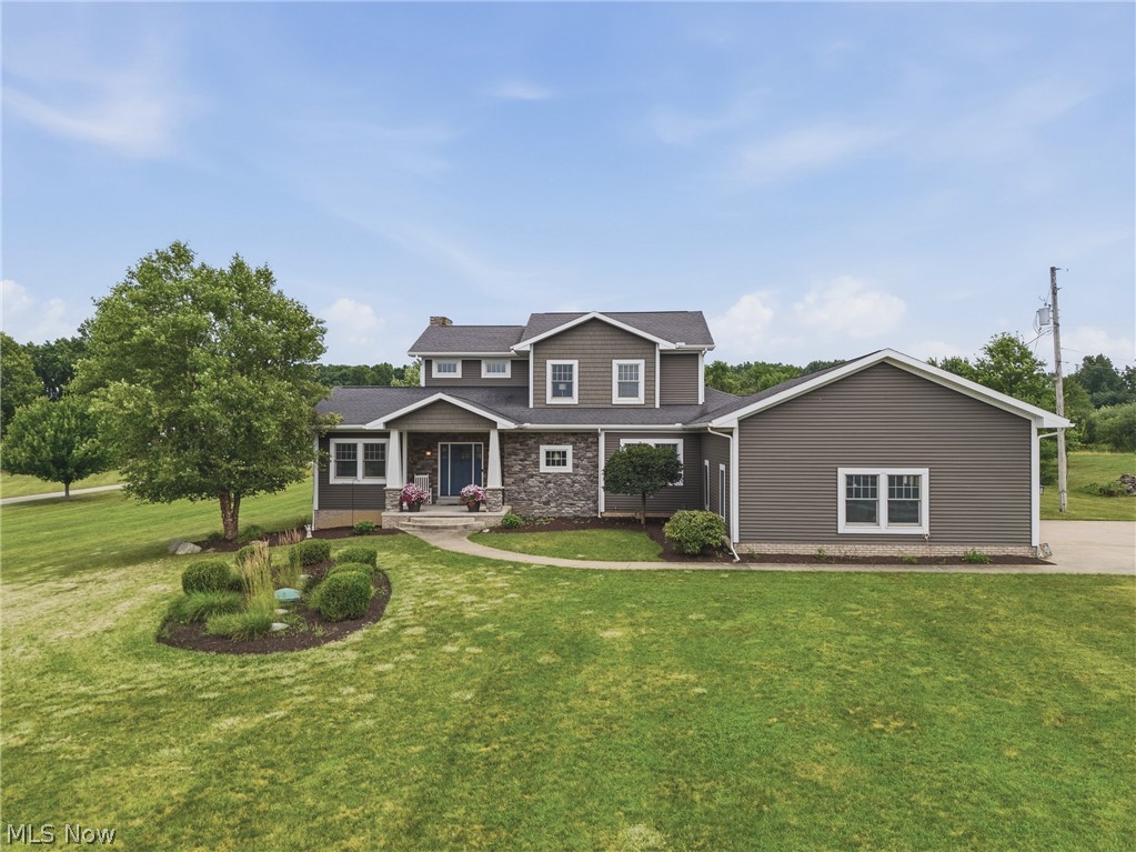 9288 Columbus Road NE Louisville OH 44641