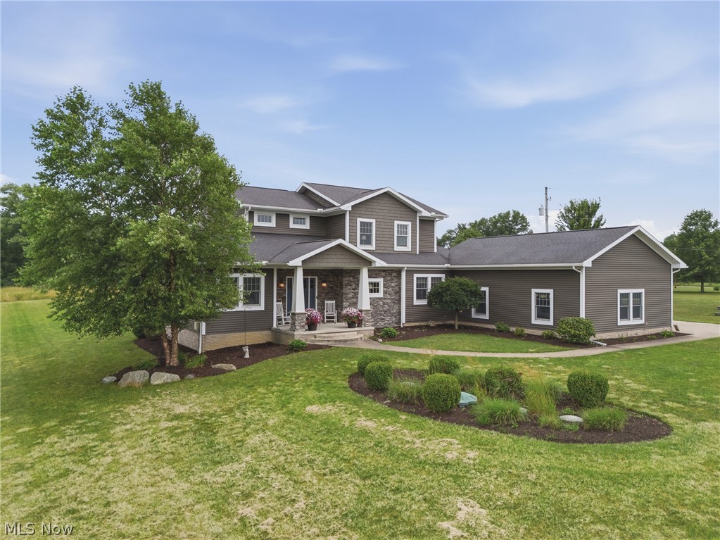 9288 Columbus Road NE Louisville OH 44641