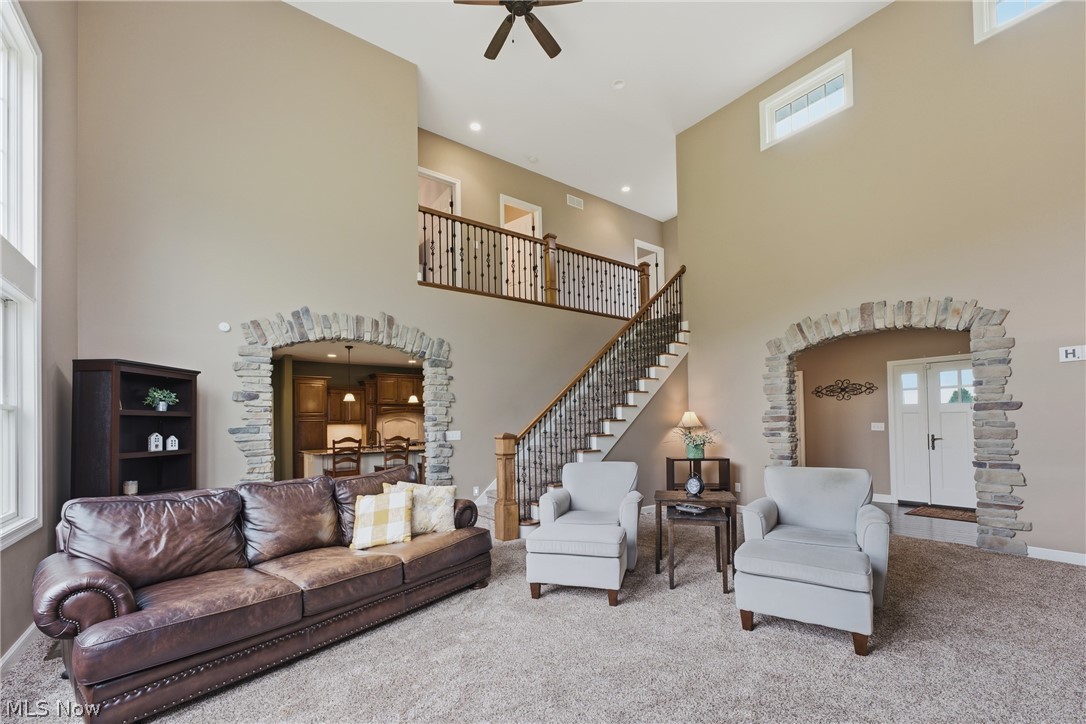 9288 Columbus Road NE Louisville OH 44641