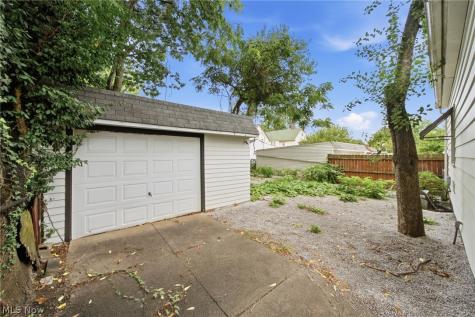 4256 W 22nd Street Cleveland OH 44109