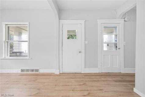 4256 W 22nd Street Cleveland OH 44109