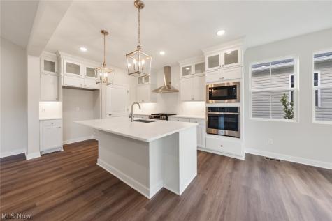 2440 Merriment Drive Elyria OH 44035