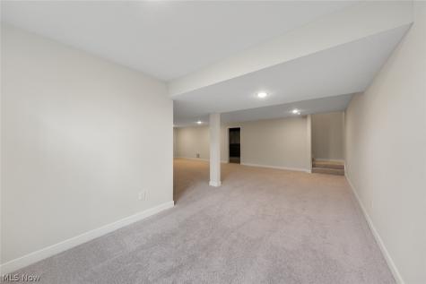 2440 Merriment Drive Elyria OH 44035