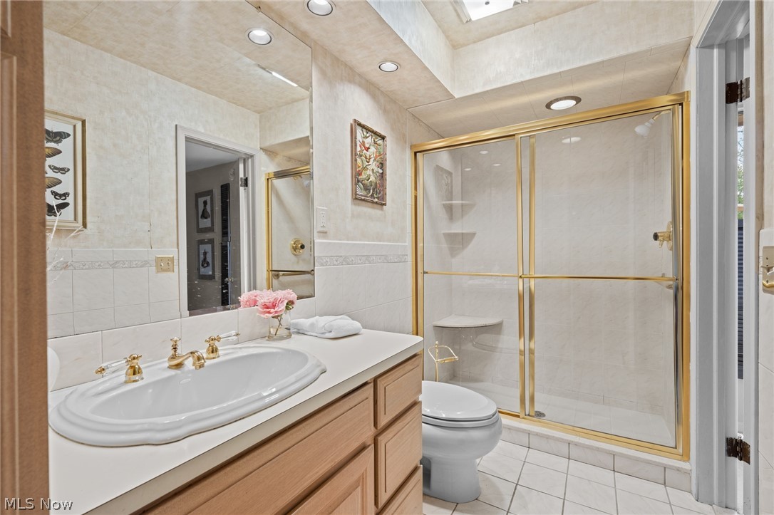 17571 Merry Oaks Trail Chagrin Falls OH 44023