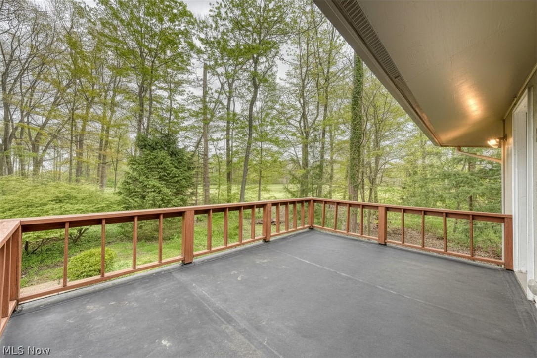 17571 Merry Oaks Trail Chagrin Falls OH 44023