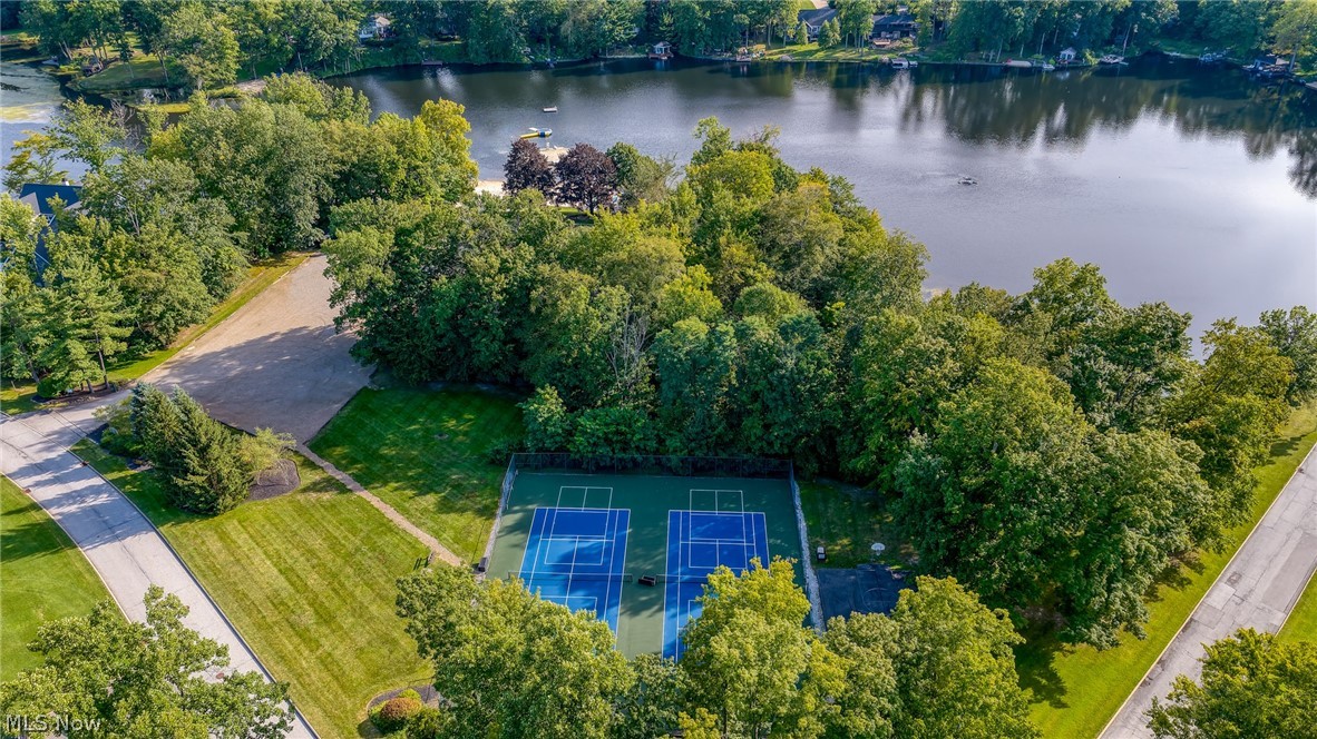 17571 Merry Oaks Trail Chagrin Falls OH 44023