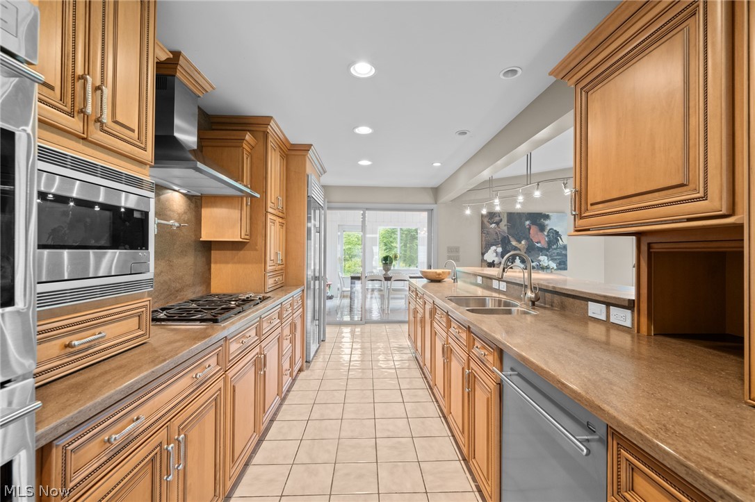 17571 Merry Oaks Trail Chagrin Falls OH 44023